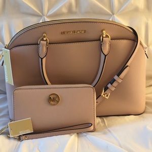 Micheal Kors handbag